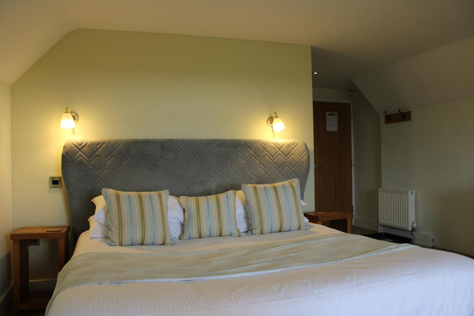 The Chequers Inn Rookley Buitenkant foto